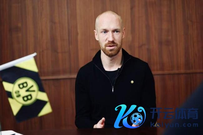 波尔和樊振东暖锅话友情 乒乓激情高出国界